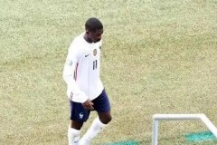 皇马西甲惨遭马竞逆转，巴萨笑纳胜利果实